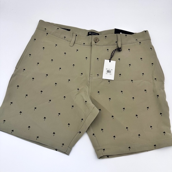 NEW Sperry Stone Tan Flat Front Tech Shorts with tiny Palm Trees Men's Size 36 - Picture 1 of 10